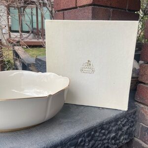 Pickard | 'Richmond' Vintage Large Footed Oval Bowl